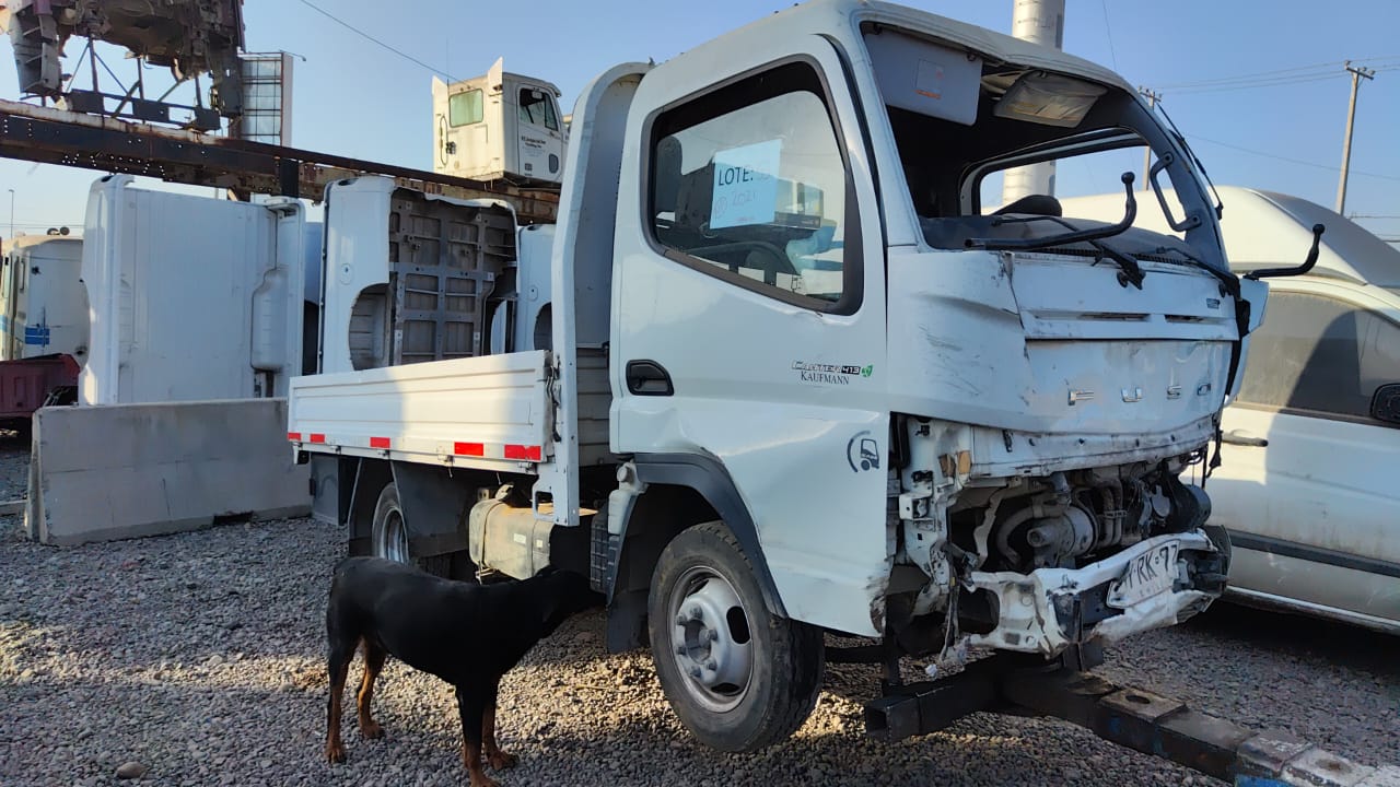  Mitsubishi CANTER 2016    EN DESARME